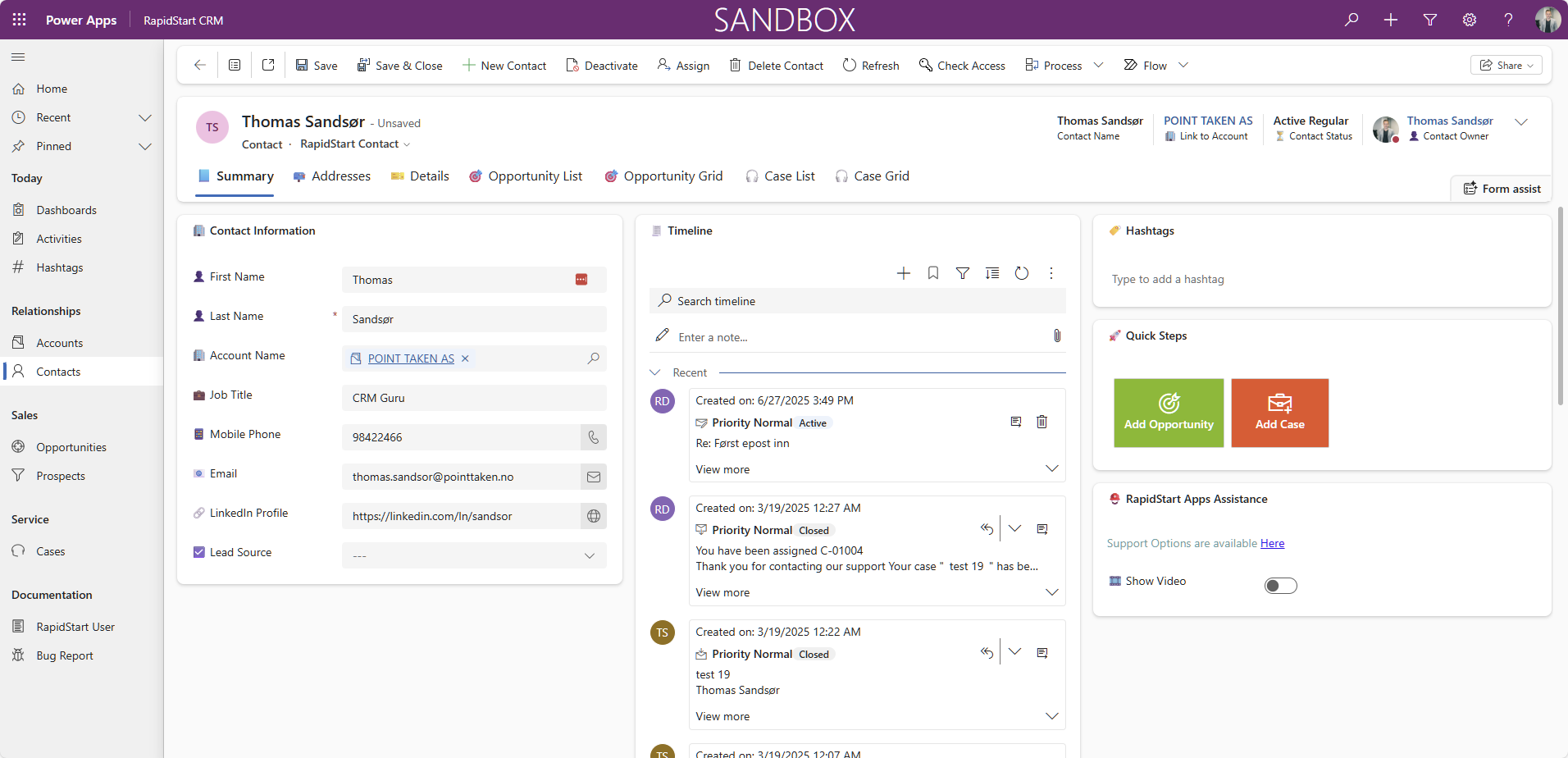 Kontaktkort med raske handlinger i Sales & Service-modulen